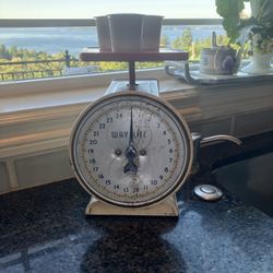 VINTAGE WAYLITE  KITCHEN SCALE