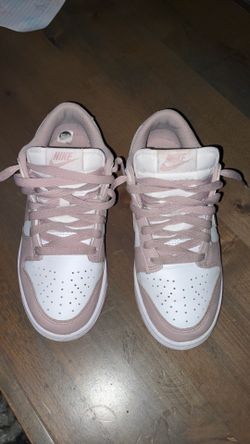 Nike Dunk Low women's shoes