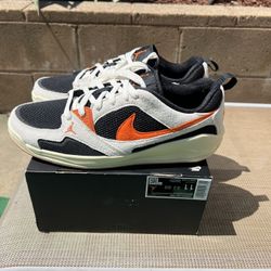 Jordan CMFT Shoes White And Black Orange 