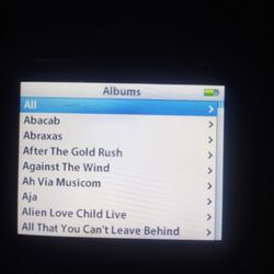 APPLE IPOD CLASSIC 5th GEN 60GB LOADED WITH MUSIC WORKS GREAT 💯
