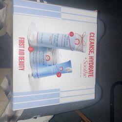 First Aid Beauty Gift Set New