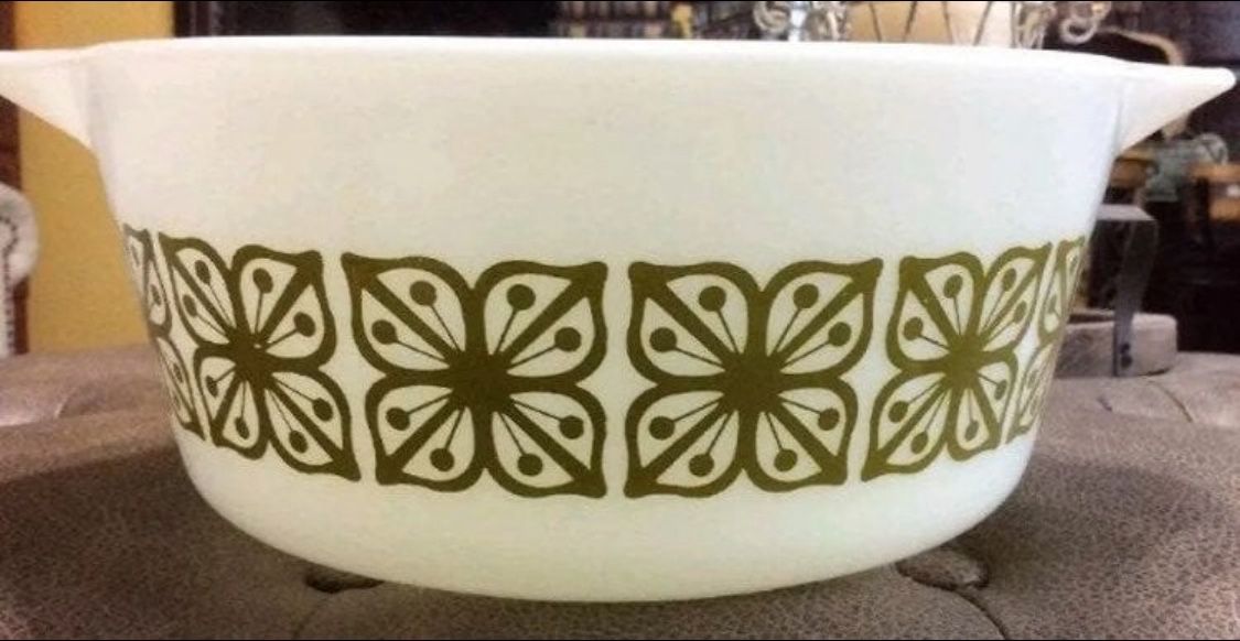 Pyrex #475 Verdé Green Dish