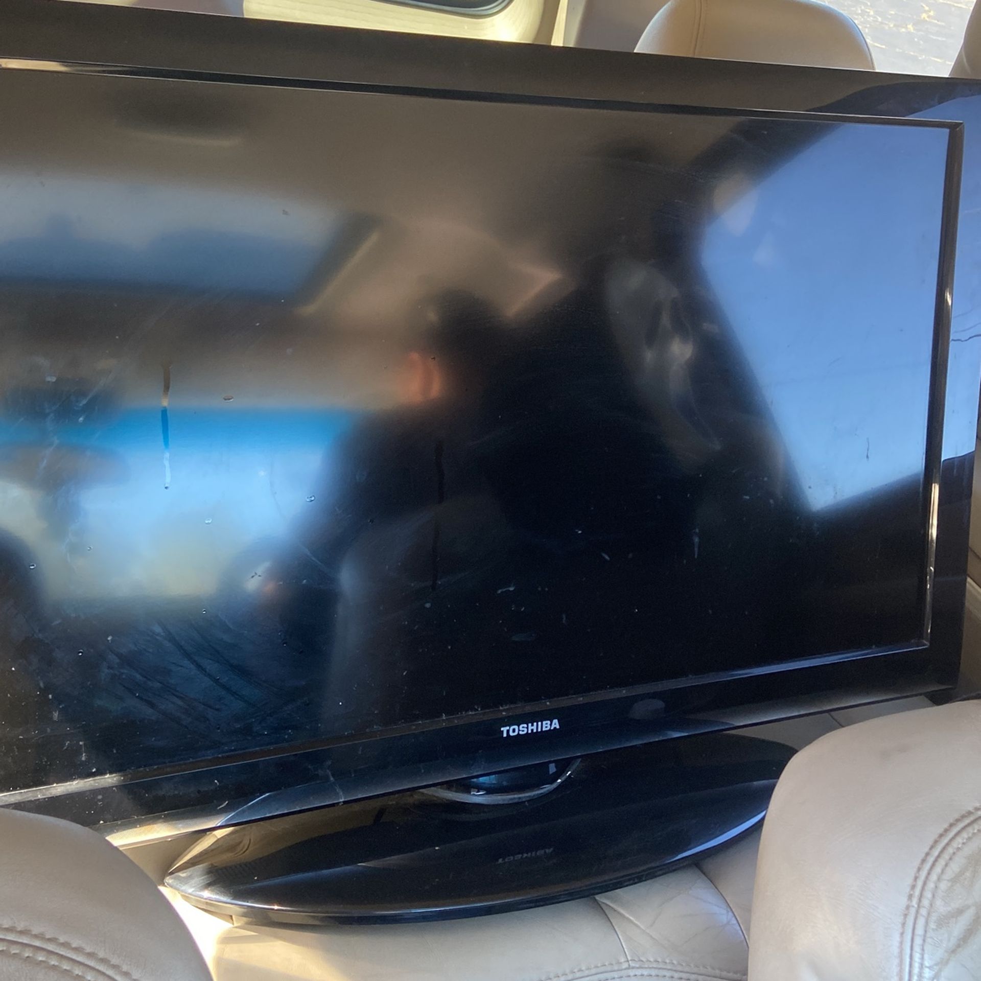 40 Inch Tv - $40