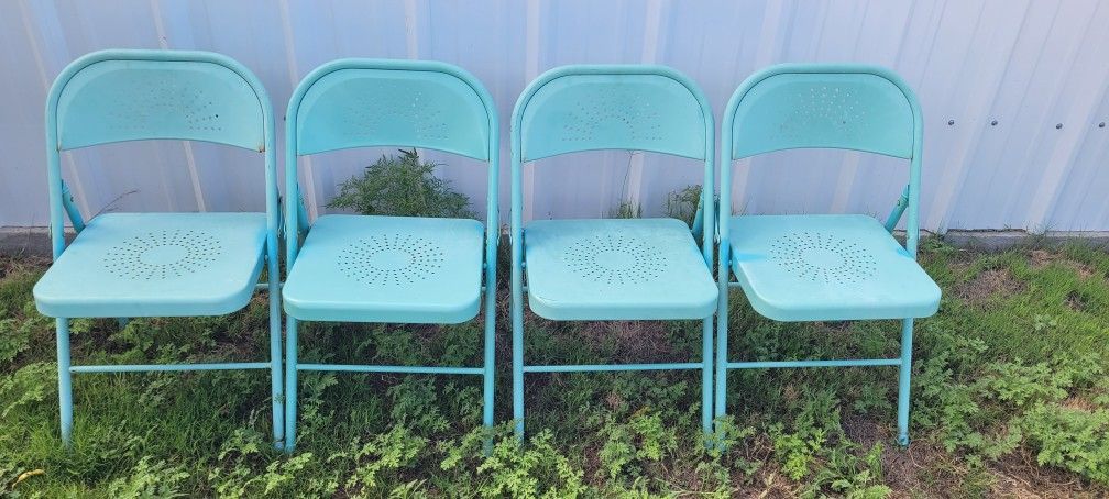 Set of 4 Turquoise Metal Folding Chairs β Great Condition!