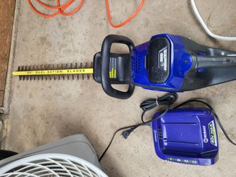 Kobalt 40-Volt Max 24-in Cordless Hedge Trimmer, specifically model KHT 240-06