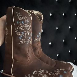 Boot Barn Embroidered Brown Cowboy Boots