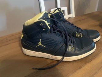 Air Jordan squadron blue