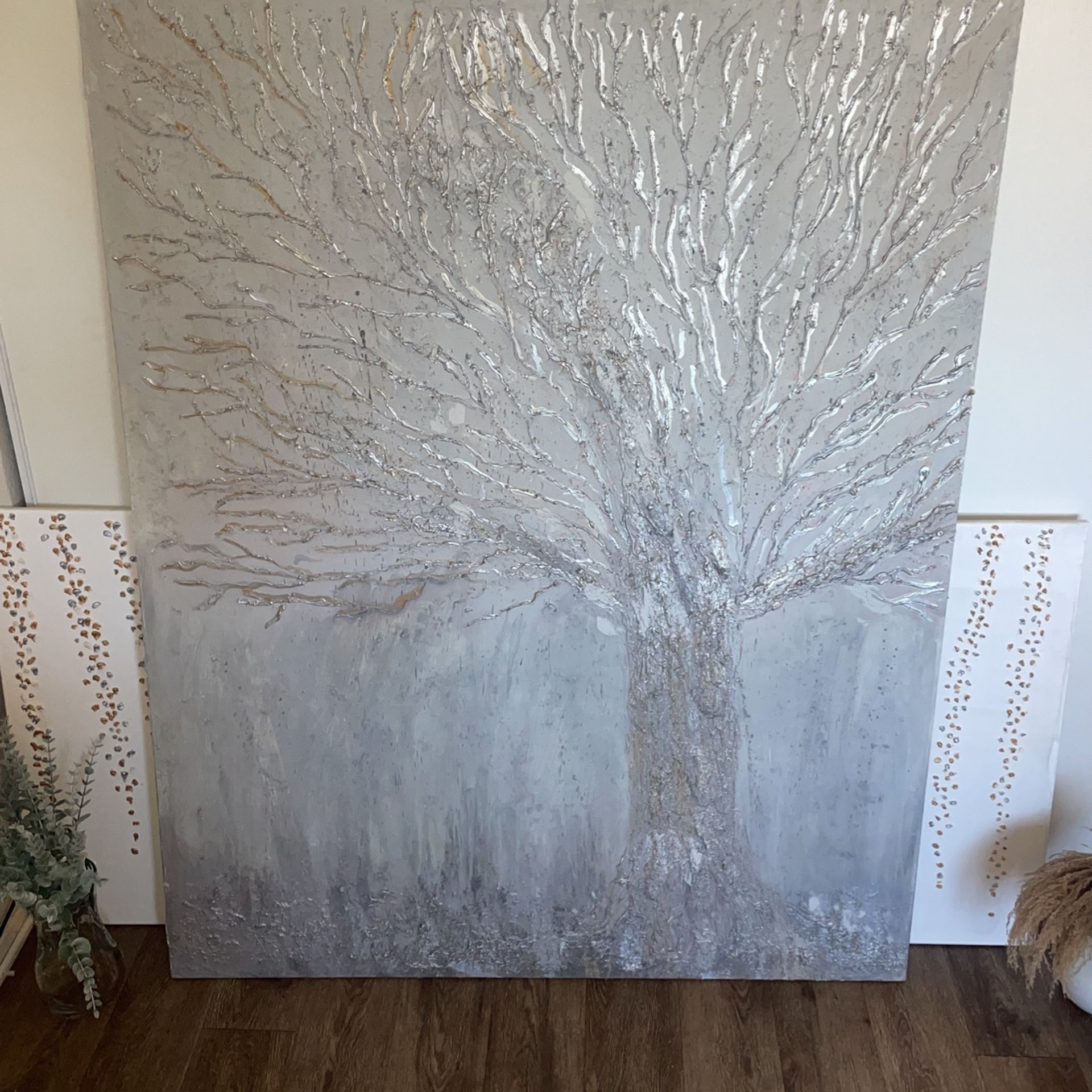 Huge Wall Dec