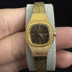 Vintage Citizen Quartz Gold-Tone Watch – Elegant Small Case
