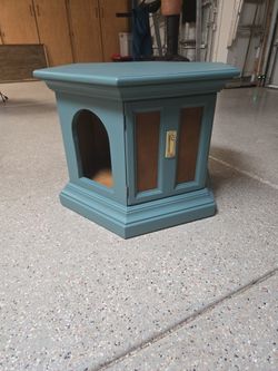 cat Litter Box / Cat Hide Out
