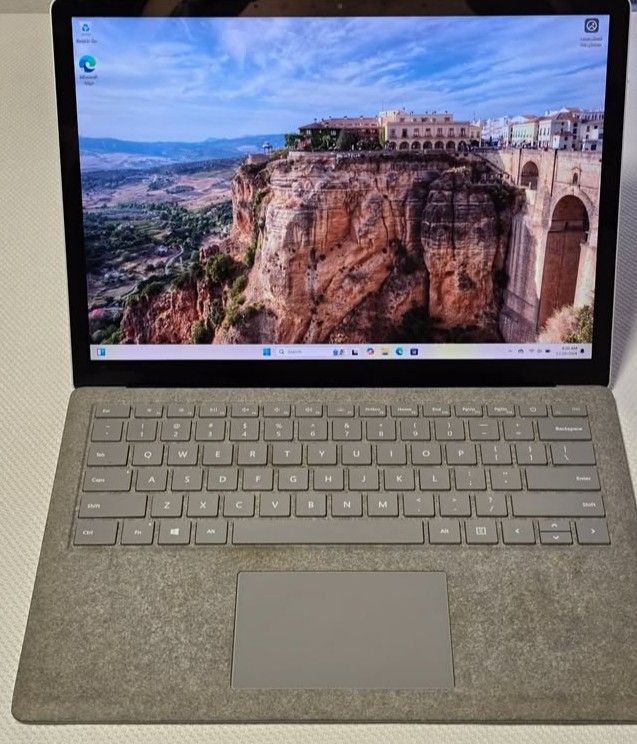 MICROSOFT SURFACE PRO LAPTOP