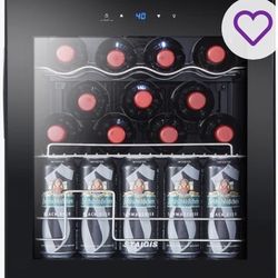 Cute Little Fridge It Used To Go Into The Coffee Bar In My Spa If It’s In The Little Square On An Entertainment Center $50