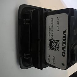 (contact info removed)7 GENUINE VOLVO WINDOW AND MIRROR CONTROL SWITCH