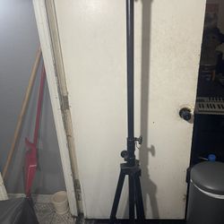 Light Dj Stand  Or Speaker Stand 