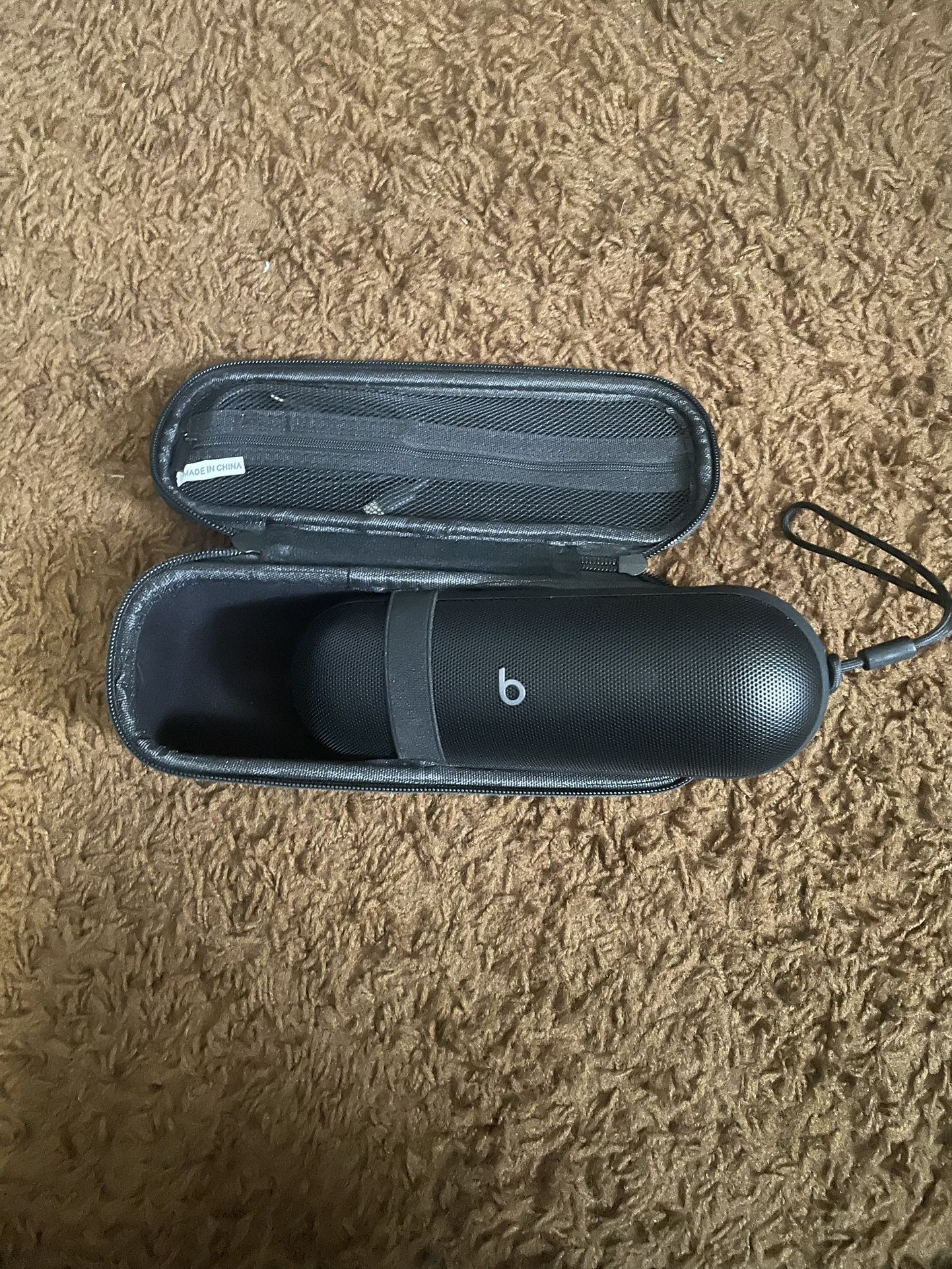 Like New Beats Pill
