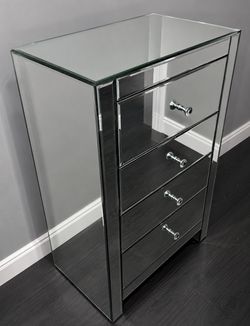 Brand new chest dresser