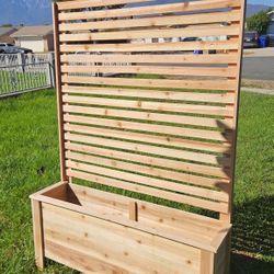 Planter With Privacy Blinds/Trellis