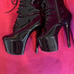 Gently loved Pleaser Black Boots Size 8..