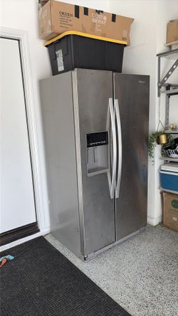 Non working refrigerator free for pickup