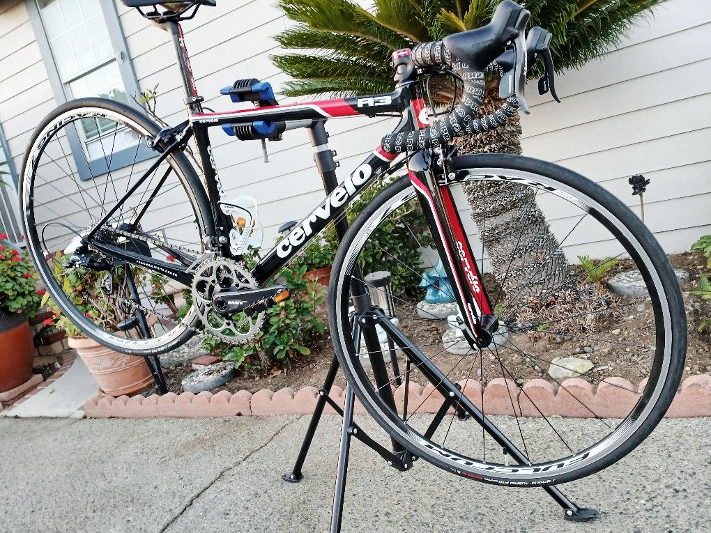Cervelo R-3 Full Carbon Road Bike Size 50cm Small Sram Componets Like New..