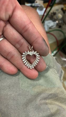 Diamond pendant