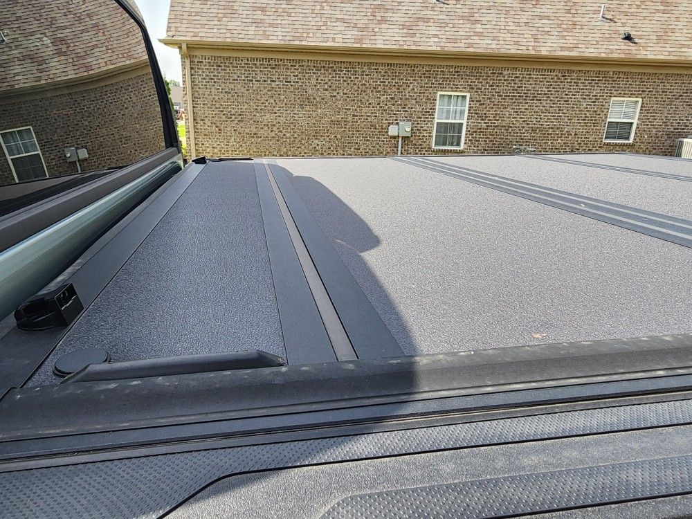 Tri-fold Tonneau Cover