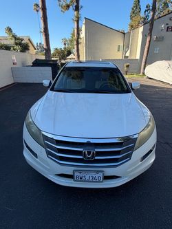 2010 Honda Accord Crosstour EX-L V6 – Título Limpio