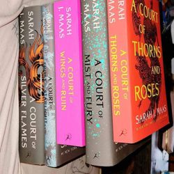 A Court Of Thorns And Roses Series 