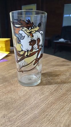 Very Rare Vintage Looney Toons Pepsi Glass