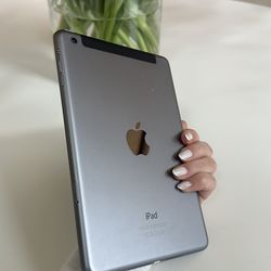 Ipad mini 7th generation WiFi + Cellular