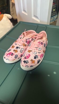 Disney Cat shoes size women 5
