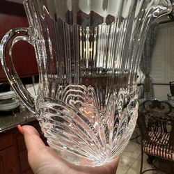 Cristal water pitcher