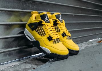 Jordan 4’s Lightning