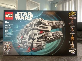 LEGO Star Wars Millennium Falcon set 75426 (885 pieces)