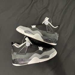 Jordan 4 Fear Size 8.5