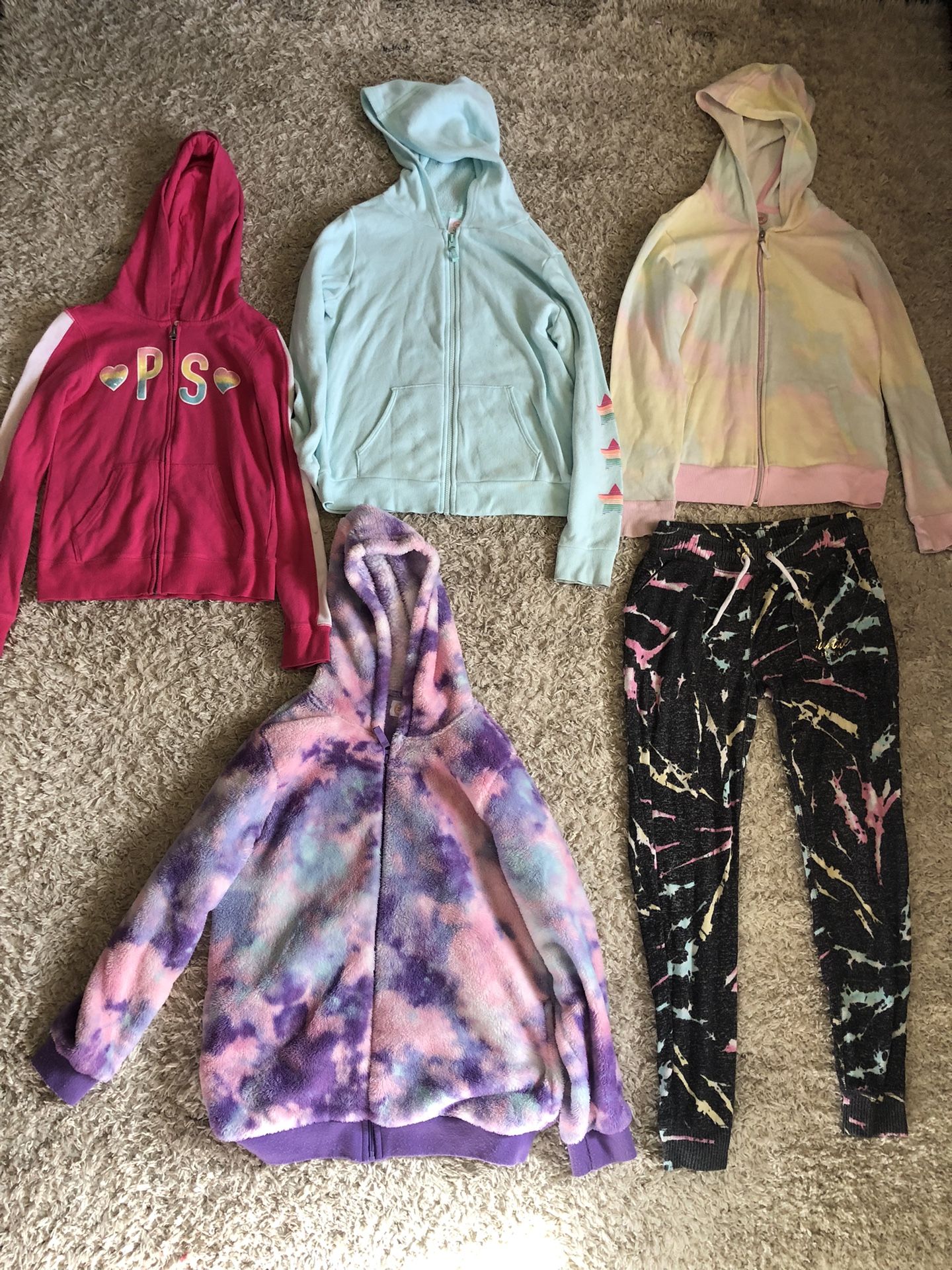 Girls Sweaters And Jogger Sweat Pants 