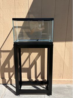 10 Gallon Fish Tank W Stand!