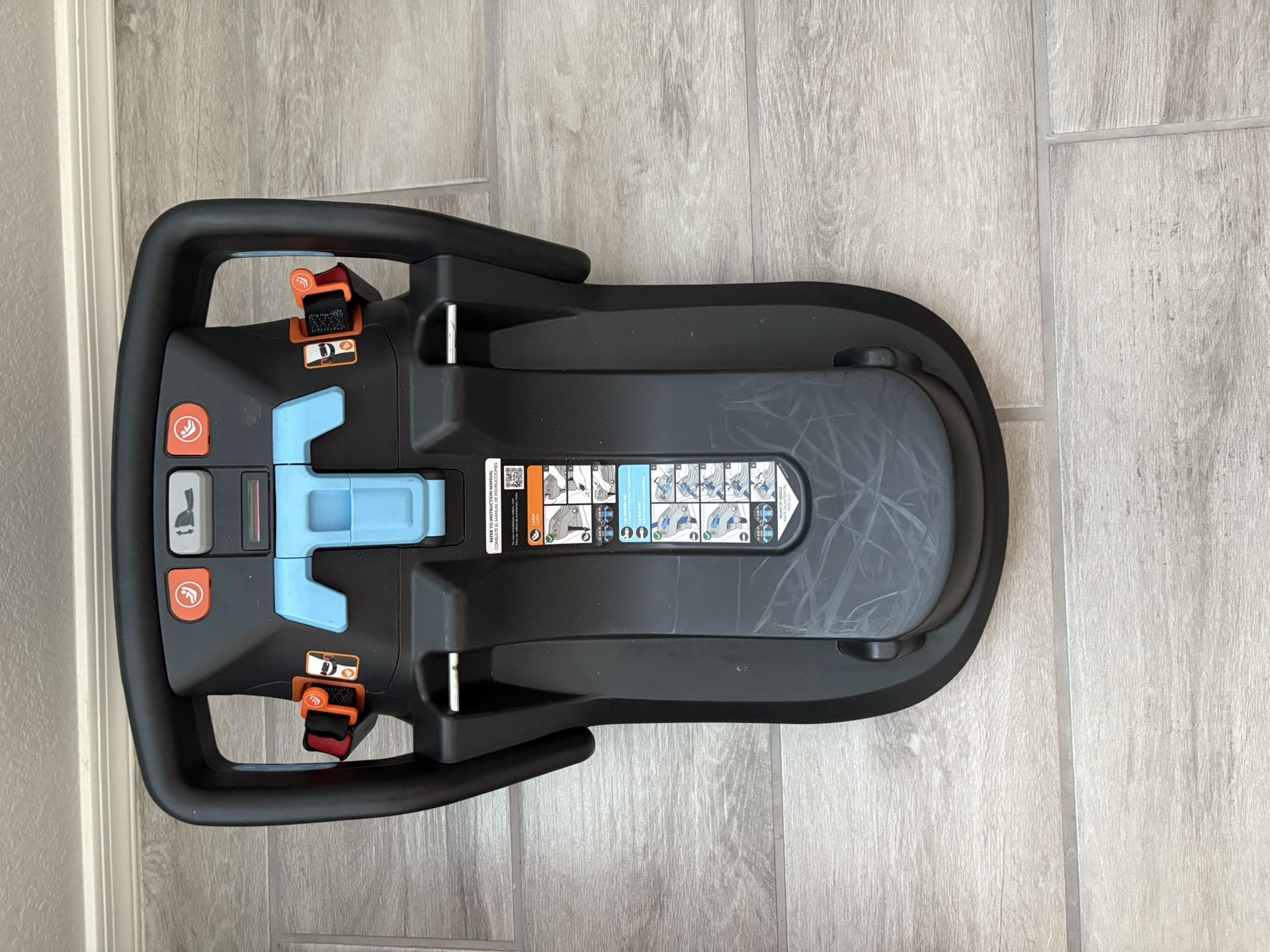 UppaBaby Car Seat and Base