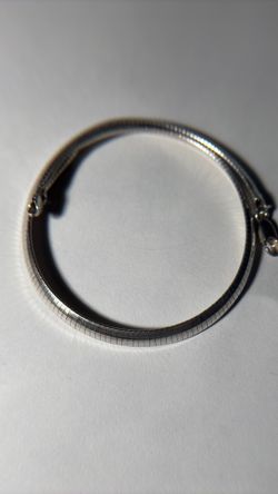 Sterling Silver choker necklace.