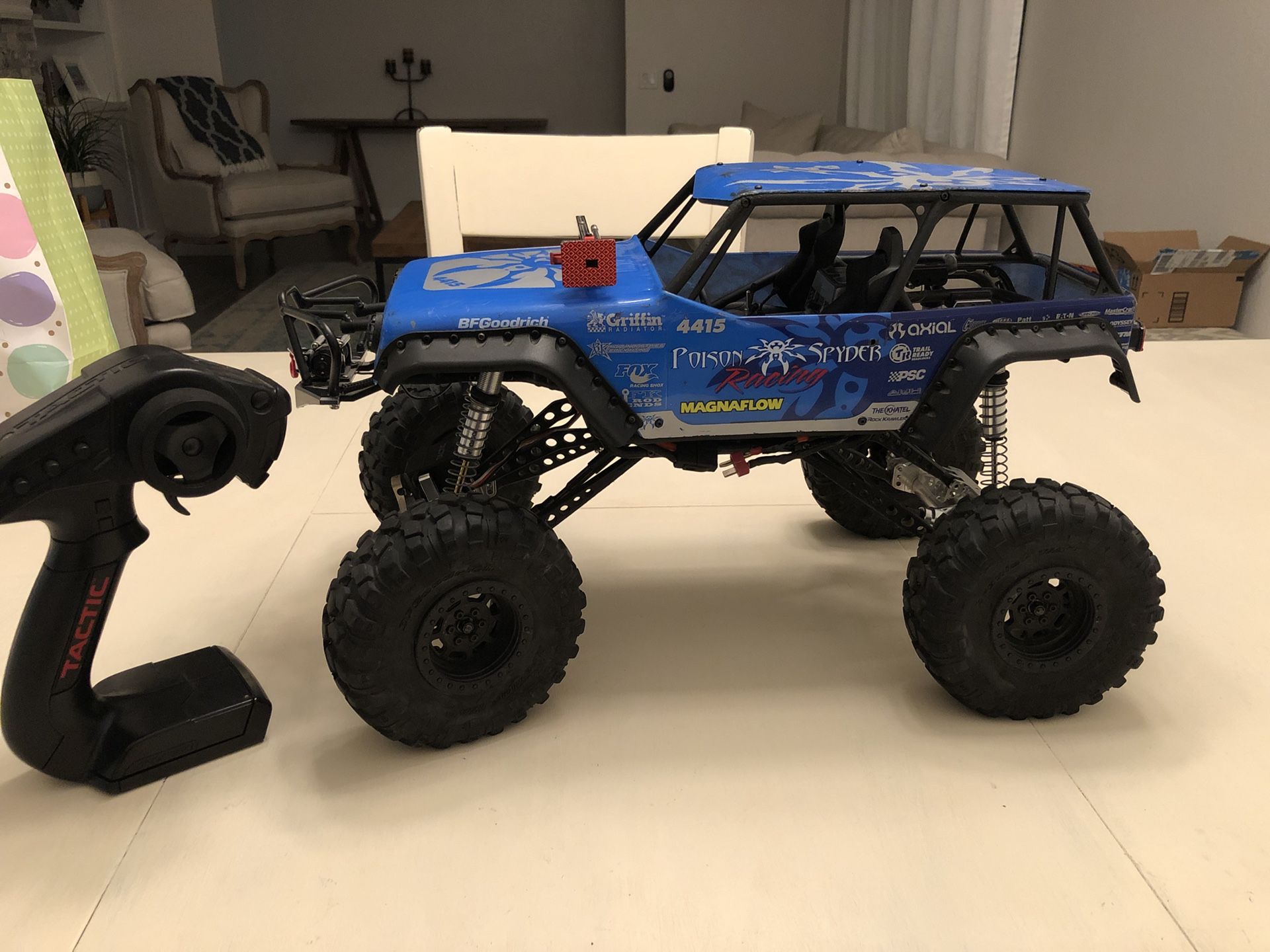 Axial Wraith poison spyder. for Sale in Scottsdale, AZ - OfferUp