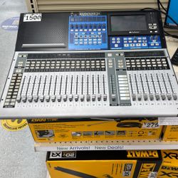StudioLive® Series III 24 Digital Console Mixer