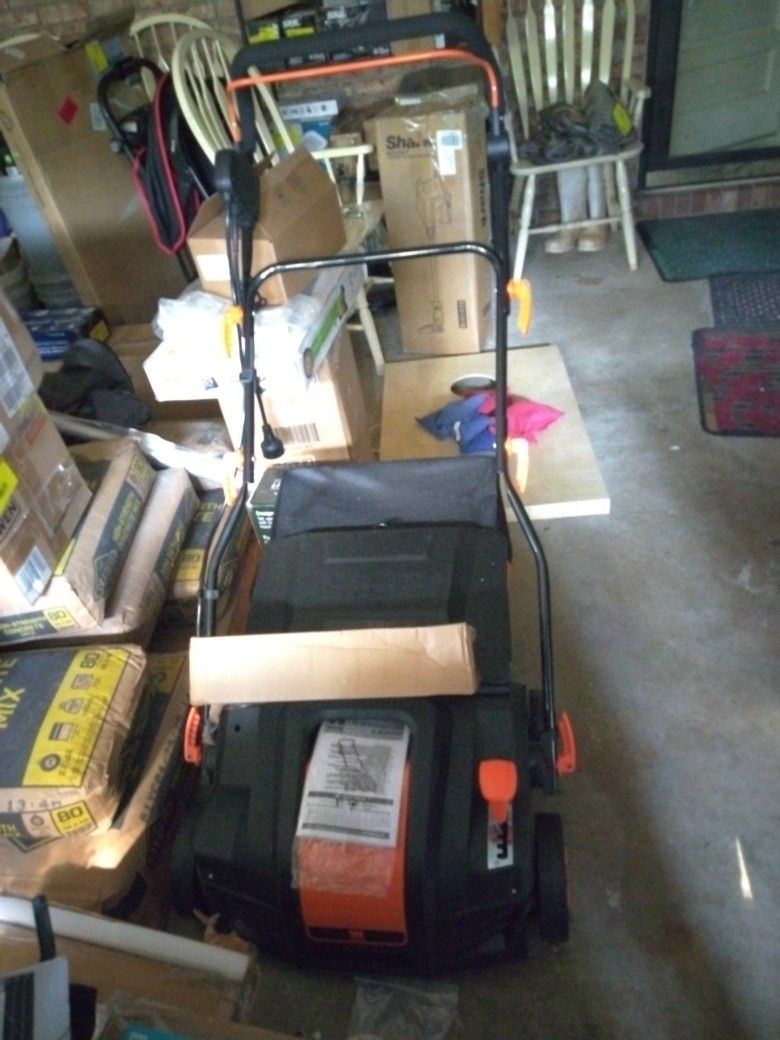 WEN Corded Electric Dethatcher & Scarifier