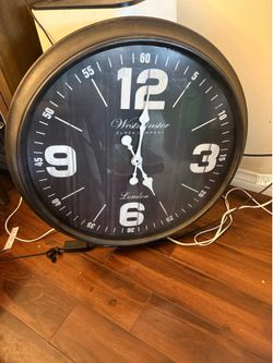 Large wall clock