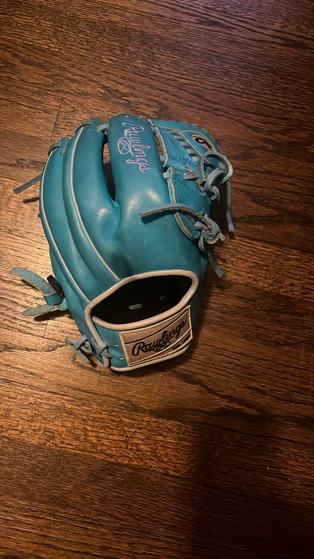 rawlings heart of the hide baseball glove