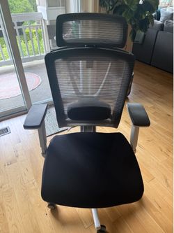 Autonomous ErgoChair Pro Ergonomic Gaming Office Chair – Excellent Condition  Asking $200 OBO