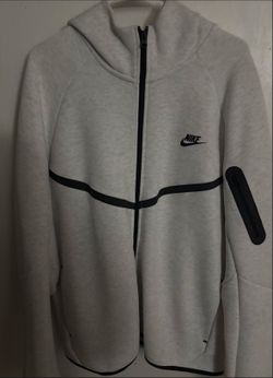 Nike tech hoodie size XL