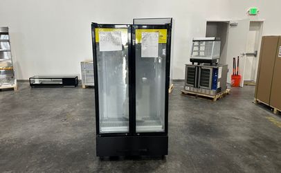 Clearance NSF 39 ins Merchandising door cooler 22137F0925