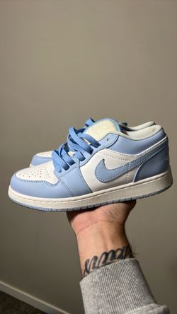 Baby blue low 1s