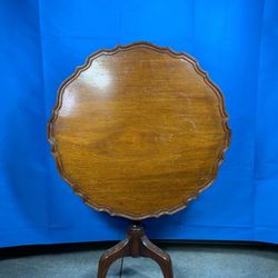 George III Style Mahogany Piecrust Tripod Tilt Top Table