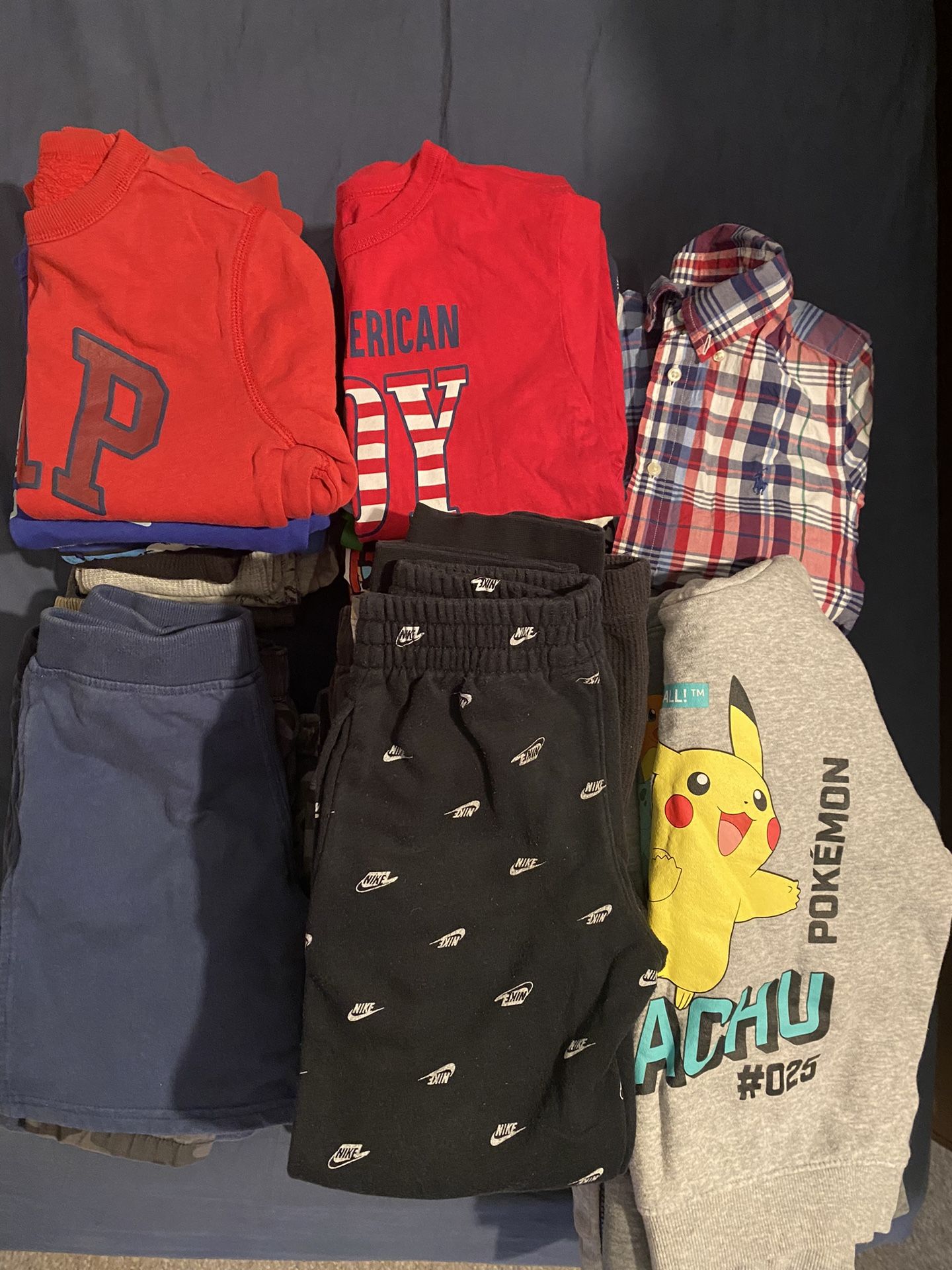 MAKE AN OFFER! 64 PIECES OF BOYS’ CLOTHES IN GREAT CLEAN CONDITION! (SIZE 4-7)